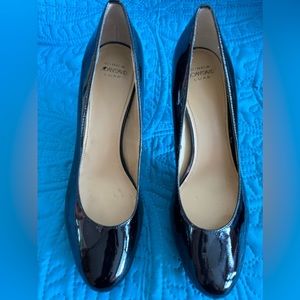 Circa Joan & David Luxe, Black Patent Leather Pumps